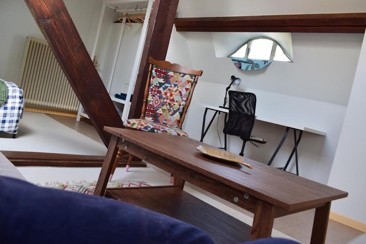 Homestay Upstairs - Eu District